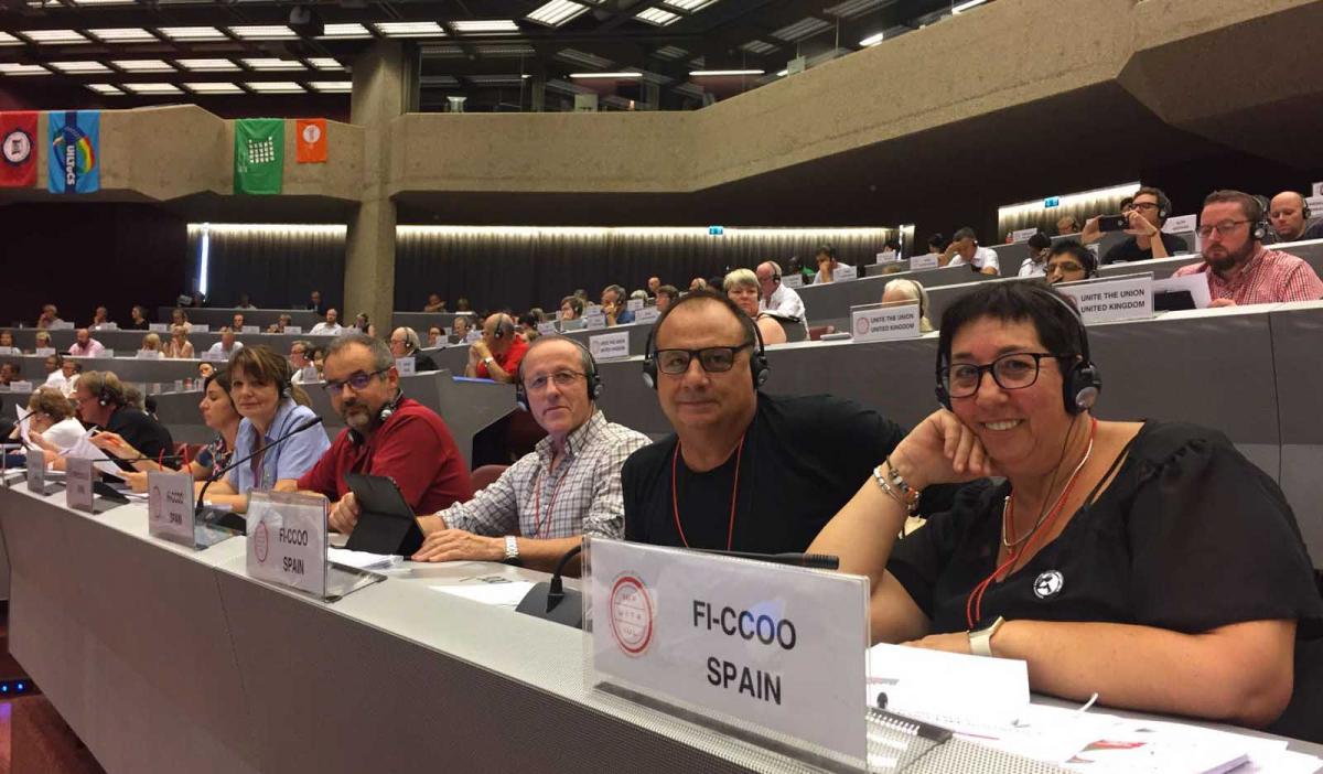 En primer plano, la delegacin de CCOO que asisti al congreso de la UITA
