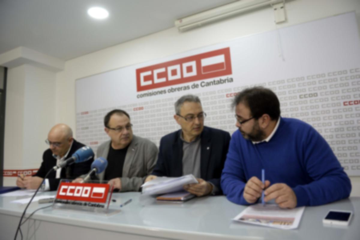 Un momento de la rueda de prensa de los secretarios generales de Industria y FEAGRA de CCOO
